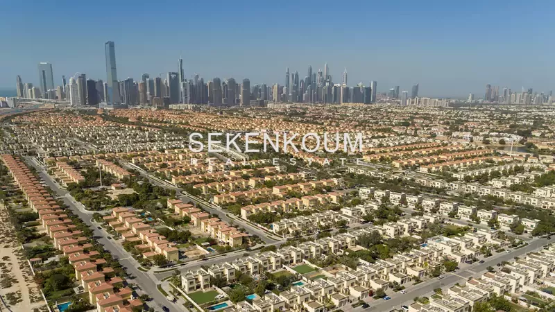 Роскошная вилла в закрытом районе Jumeirah Park District 8 Serene Green Community Living