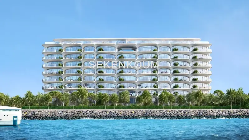 Seafront Apartments with Stunning Views in Palm Jumeirah